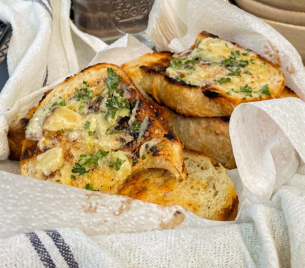 roasted garlic bread