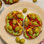 garlic avocado toast