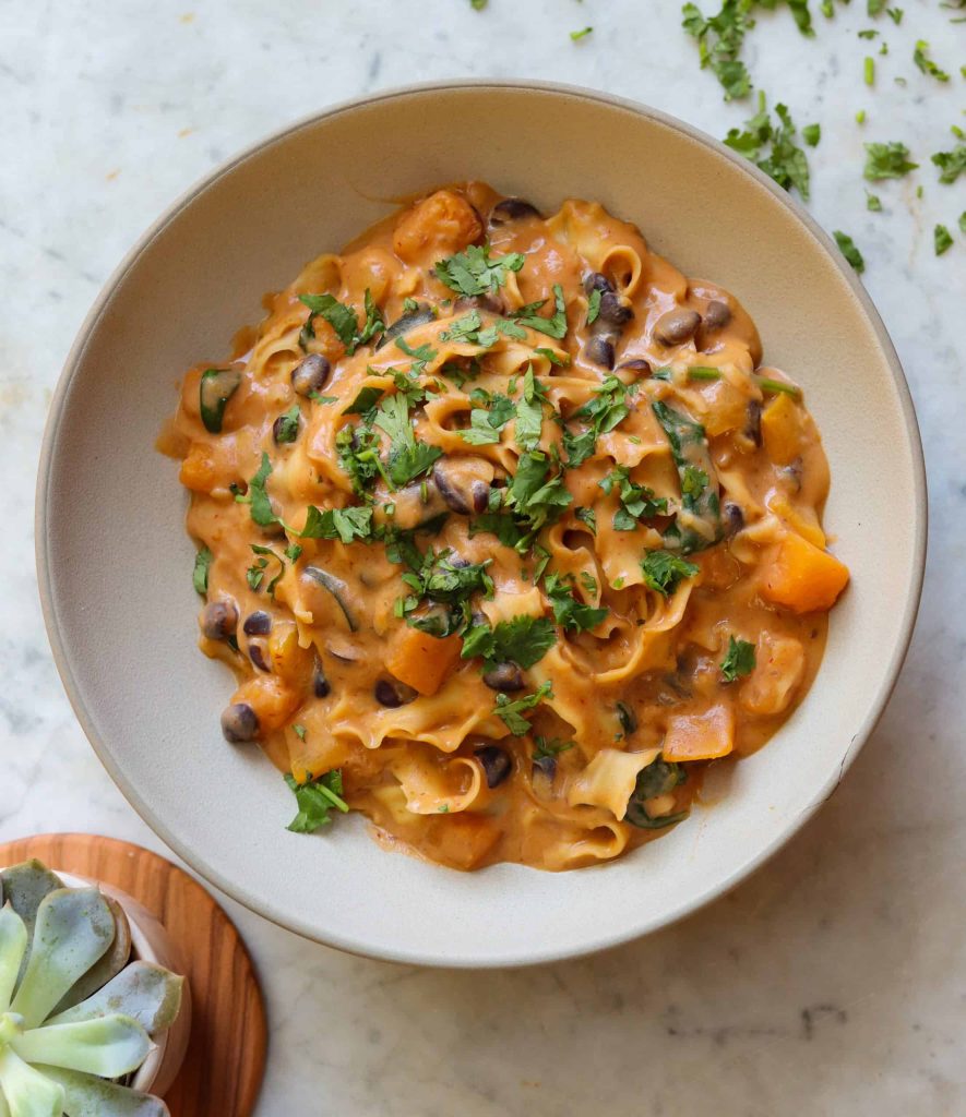 vegan creamy chipotle pasta in a bowl.